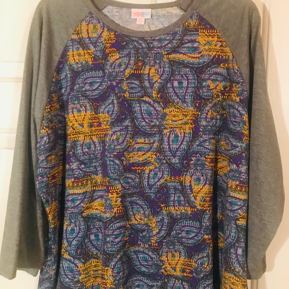 Lularoe shirts - Picture 3 of 4